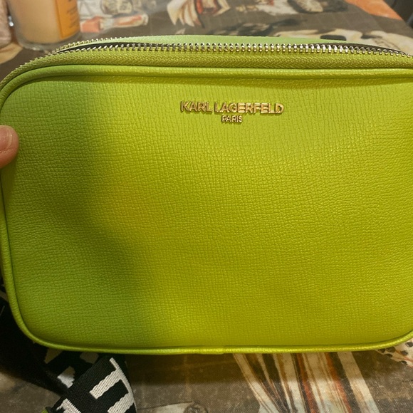 Karl Lagerfeld Sling bag! - Picture 1 of 4